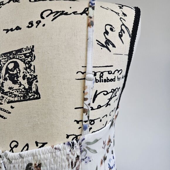 Gwen White Floral Mini Dress Women Size Small - Picture 9 of 9